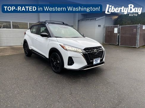 Used 2021 Nissan Kicks SR w/ SR Premium Package image 9