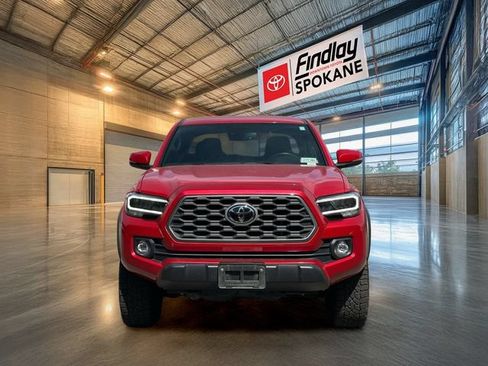 Used 2023 Toyota Tacoma TRD Off-Road w/ Technology Package AWD/4WD image 2