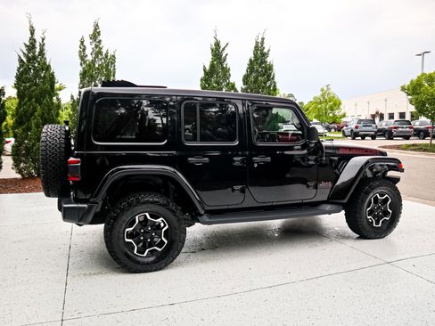Used 2023 Jeep Wrangler Unlimited Rubicon AWD/4WD image 11