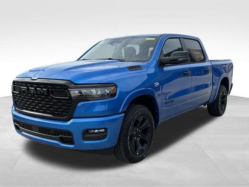 New 2026 RAM 1500 4x4 Crew Cab image 3