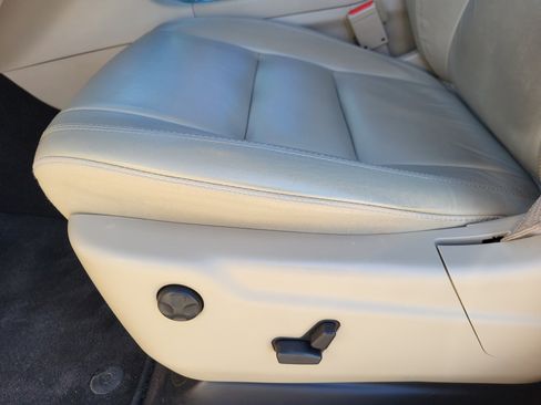 Used 2018 Jeep Grand Cherokee Limited image 8