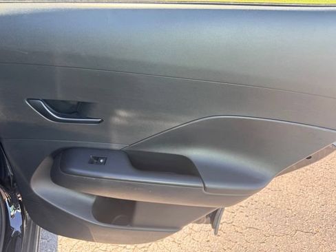 Used 2024 Hyundai Kona SEL FWD image 15