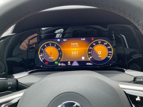 Used 2022 Volkswagen GTI Autobahn image 17