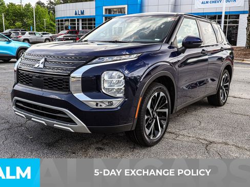 Used 2023 Mitsubishi Outlander SE image 5