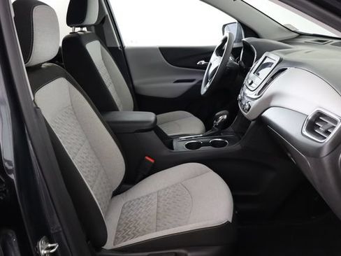 Used 2022 Chevrolet Equinox LT FWD image 11
