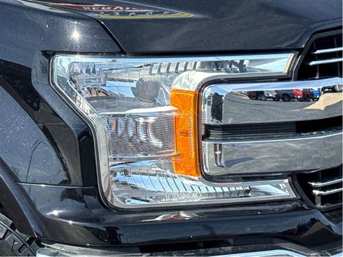 Used 2019 Ford F150 Lariat image 5