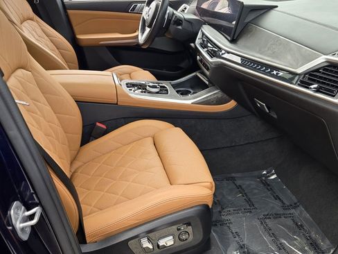 Used 2023 BMW X7 xDrive40i w/ Executive Package AWD/4WD image 16