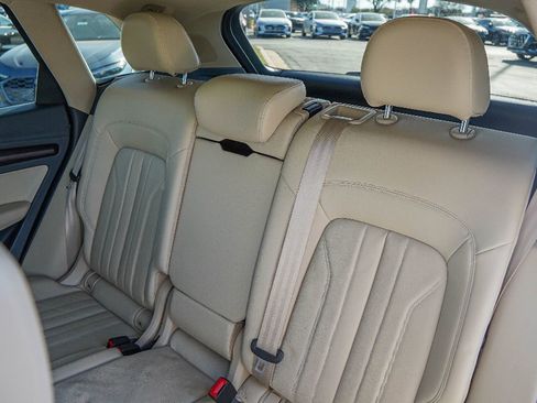 Used 2018 Audi Q5 2.0T Premium Plus w/ Premium Plus Package image 31