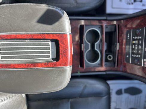 Used 2012 Cadillac Escalade Luxury image 16