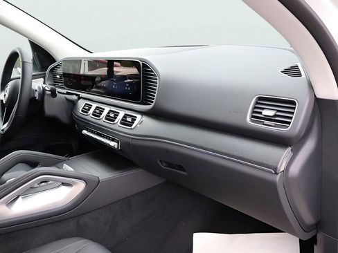 New 2026 Mercedes-Benz GLE 350 4MATIC image 9