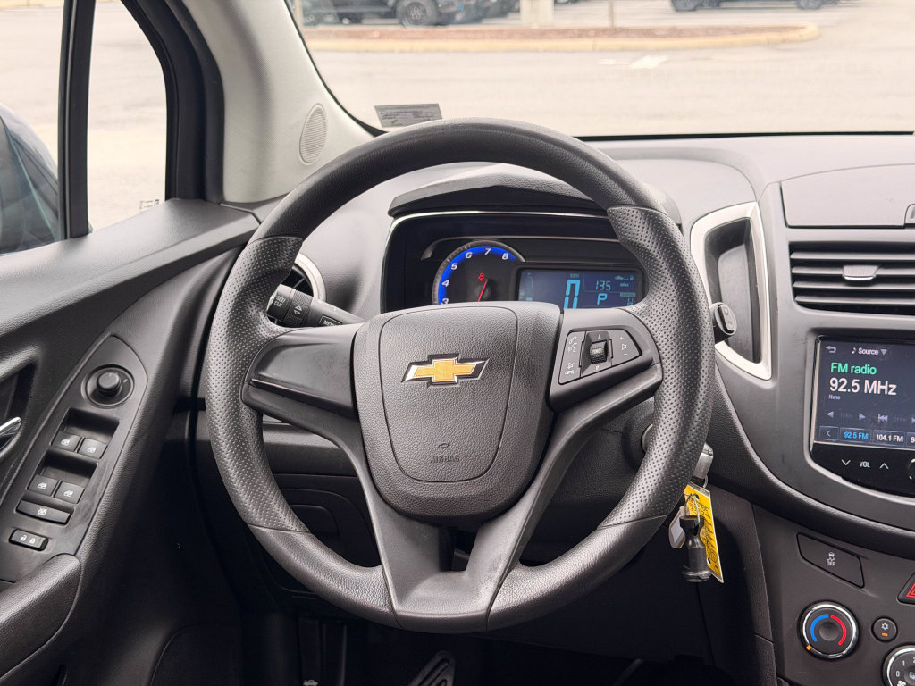 Used 2016 Chevrolet Trax LS AWD/4WD image 19