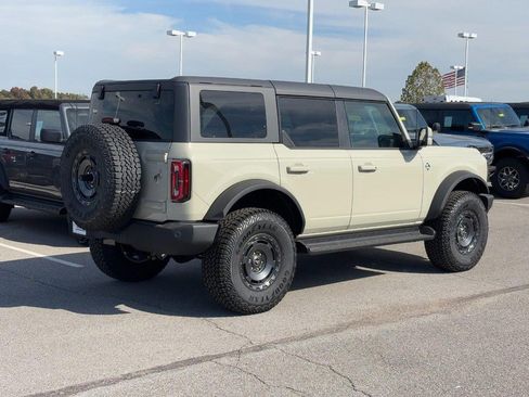 New 2025 Ford Bronco Outer Banks w/ Sasquatch Package image 12