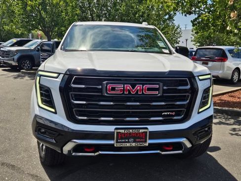 New 2026 GMC Yukon XL AT4 Ultimate AWD/4WD image 2