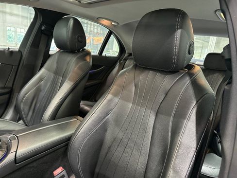 Used 2018 Mercedes-Benz E 300 4MATIC image 42