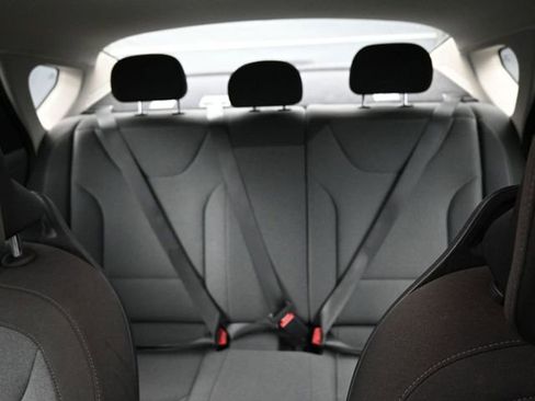 Used 2025 Kia K4 LXS image 35