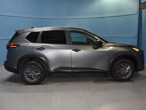 Certified 2024 Nissan Rogue S image 17