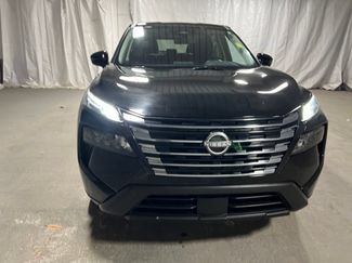 Used 2025 Nissan Rogue SV FWD video 2