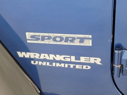 Used 2010 Jeep Wrangler Unlimited Sport image 10