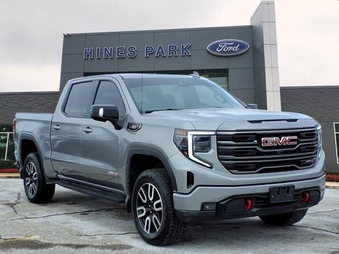 Used 2024 GMC Sierra 1500 AT4 w/ Technology Package image 1