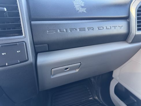 Used 2021 Ford F250 XL AWD/4WD image 18