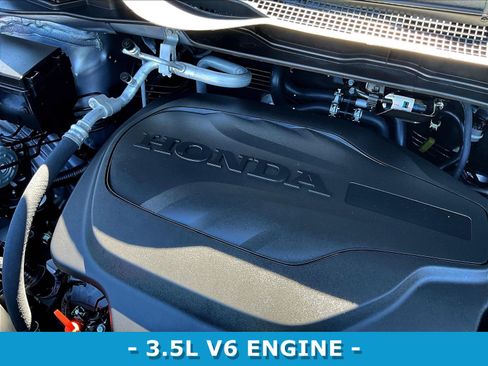Certified 2026 Honda Odyssey EX-L image 32