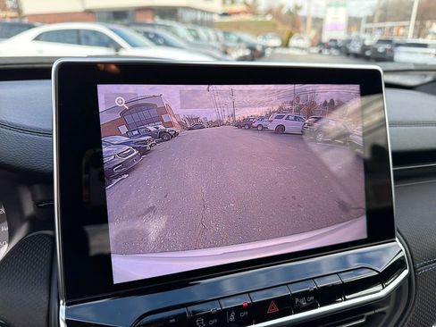 New 2026 Jeep Compass Limited image 19