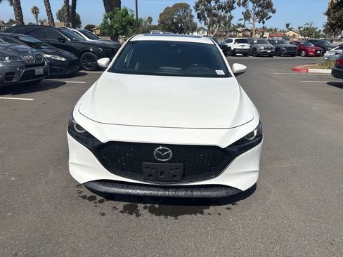 Used 2020 MAZDA MAZDA3 Hatchback w/ Premium Package FWD image 3