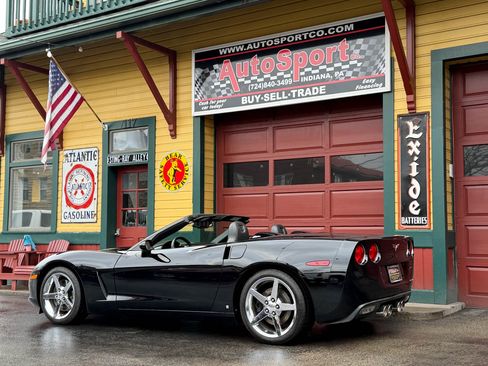 Used 2006 Chevrolet Corvette Convertible w/ Preferred Equipment Group image 15