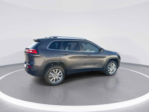 Used 2015 Jeep Cherokee Limited AWD/4WD image 8
