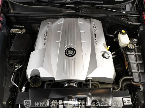 Used 2005 Cadillac XLR image 4