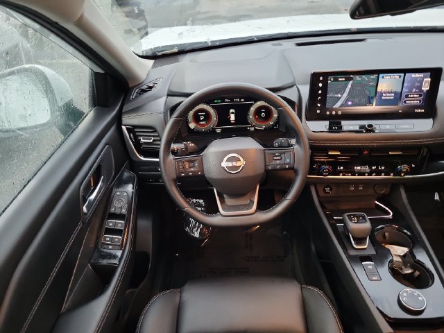 Used 2026 Nissan Rogue SL AWD/4WD image 11