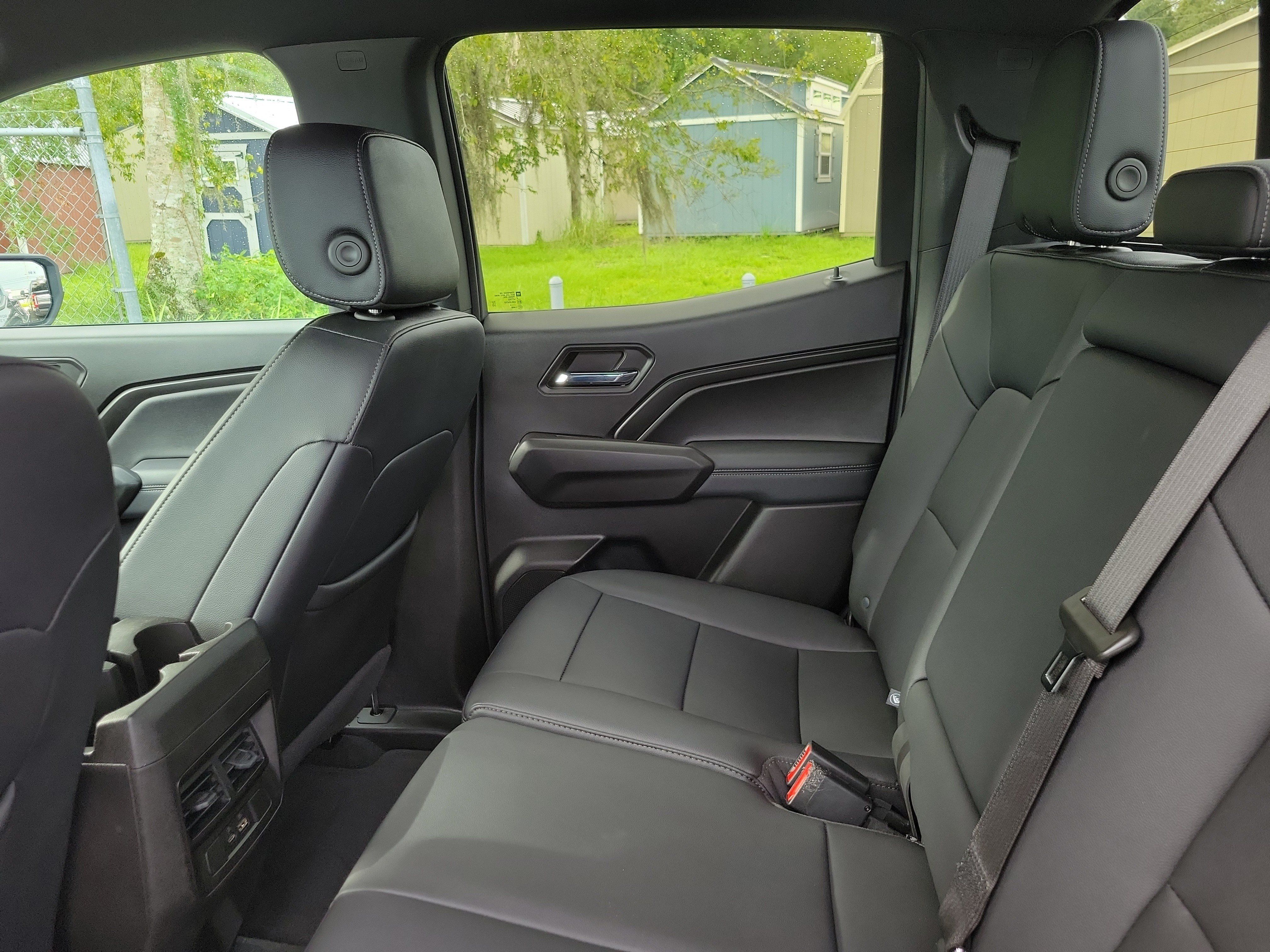 Used 2024 Chevrolet Colorado LT w/ LT Convenience Package III RWD image 19
