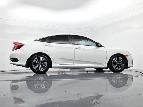 Used 2017 Honda Civic EX-L image 38