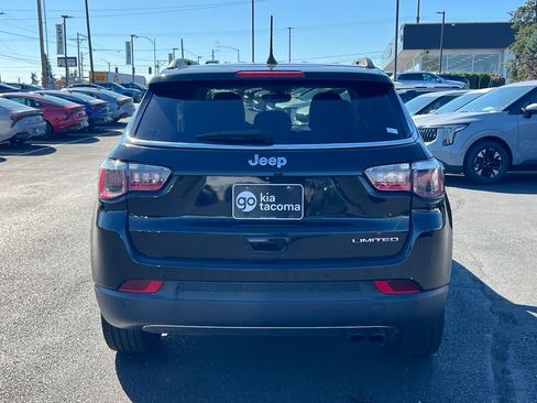 Used 2018 Jeep Compass Limited w/ Navigation Group FWD image 8