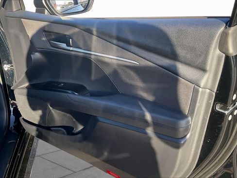 Used 2025 Toyota Camry LE FWD image 22