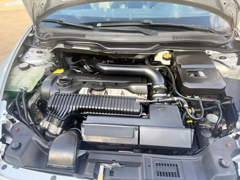 Used 2011 Volvo S40 T5 w/ Preferred Pkg FWD image 32