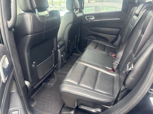 Used 2019 Jeep Grand Cherokee Limited AWD/4WD image 7