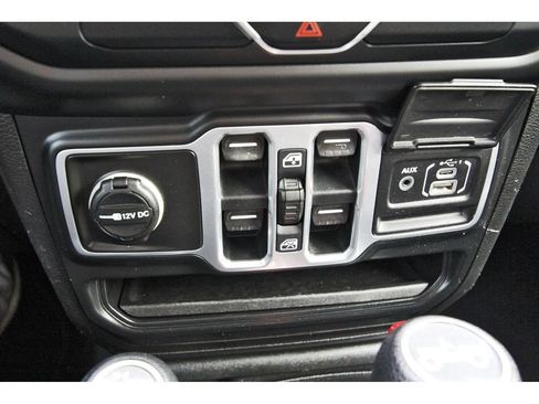 Used 2018 Jeep Wrangler Unlimited Sport S AWD/4WD image 27