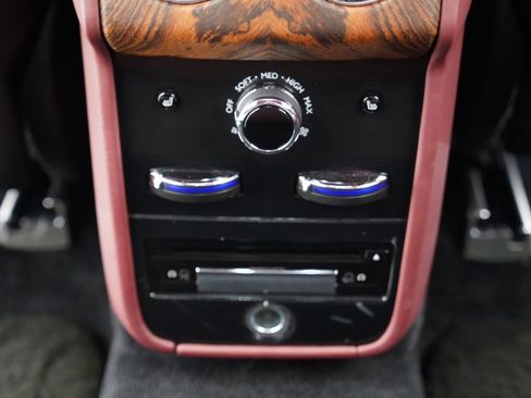 Used 2020 Rolls-Royce Cullinan AWD/4WD image 56
