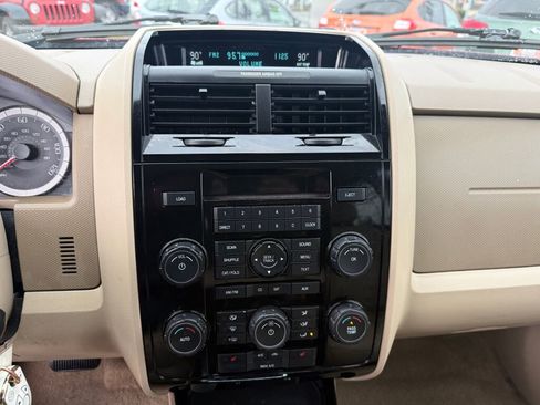 Used 2008 Ford Escape Limited image 11