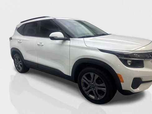 Used 2023 Kia Seltos S FWD image 12