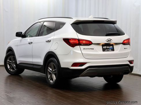 Used 2017 Hyundai Santa Fe Sport FWD image 9