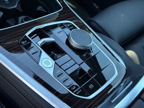 New 2026 BMW X5 xDrive40i w/ M Sport Package AWD/4WD image 28