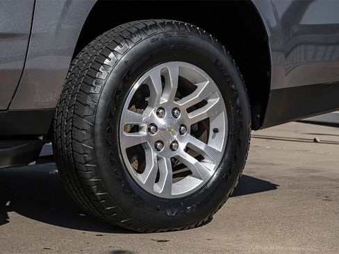 Used 2021 Chevrolet Suburban Premier w/ Premium Package image 65