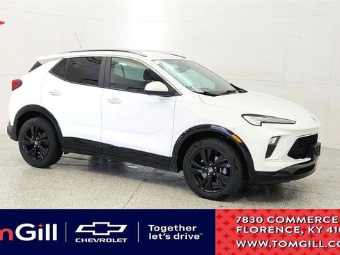 Used 2024 Buick Encore GX Sport Touring AWD/4WD image 1