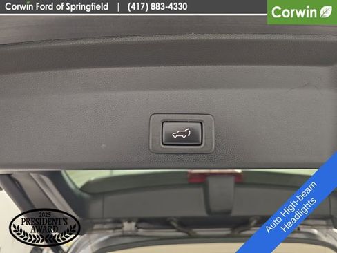 Used 2019 Subaru Ascent Touring AWD/4WD image 16