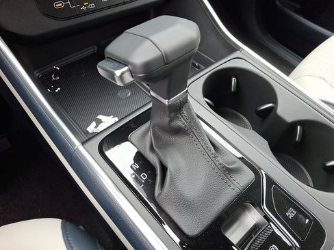 New 2026 Kia Carnival EX image 15