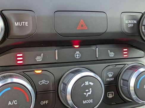 Used 2022 RAM 1500 Big Horn image 23