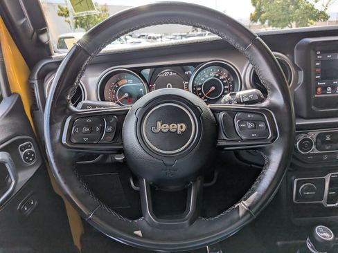 Used 2020 Jeep Wrangler Unlimited Sport AWD/4WD image 15