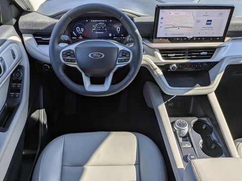 New 2026 Ford Explorer Active w/ Active Comfort Package RWD image 16